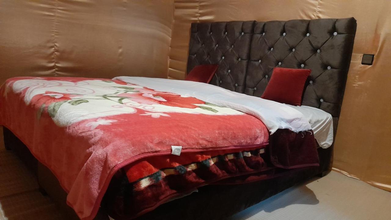 מרזאוגה Luxury Trek Desert Camp מראה חיצוני תמונה