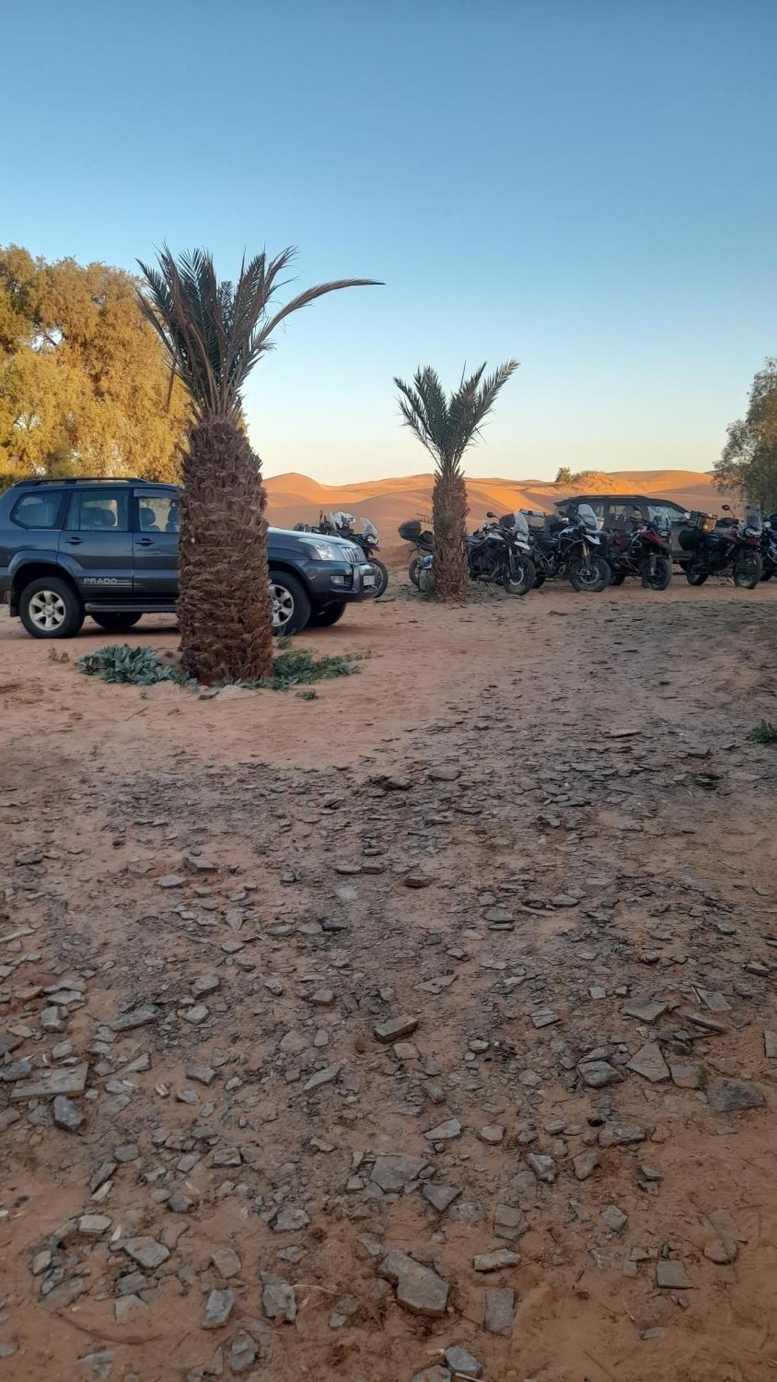 מרזאוגה Luxury Trek Desert Camp מראה חיצוני תמונה