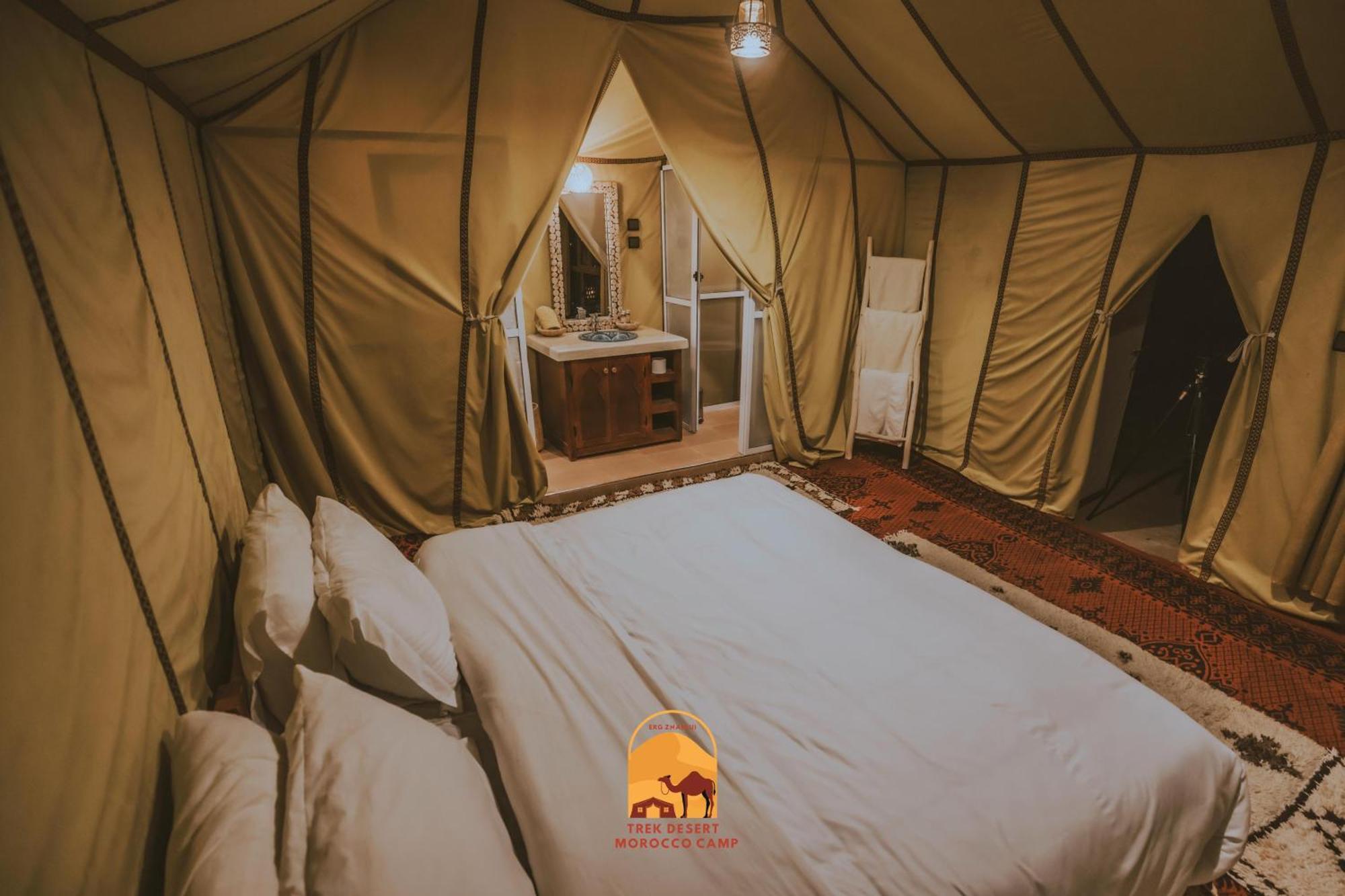 מרזאוגה Luxury Trek Desert Camp מראה חיצוני תמונה