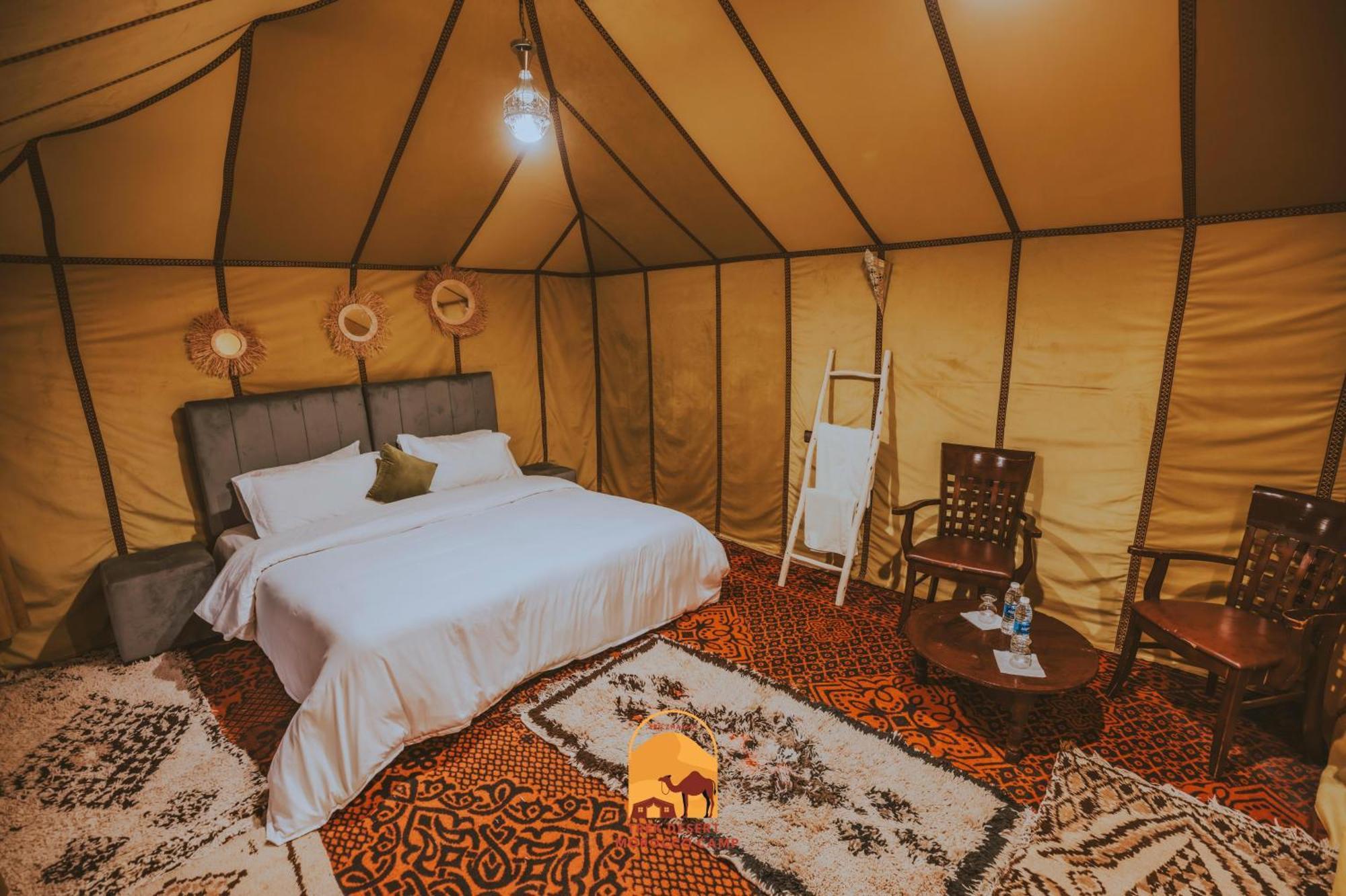 מרזאוגה Luxury Trek Desert Camp מראה חיצוני תמונה